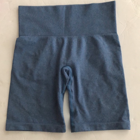 Women’s Shorts Yoga Athletic Unbranded SZ XS Bundle of 3 Pink Blue Rust like new - Picture 3 of 8